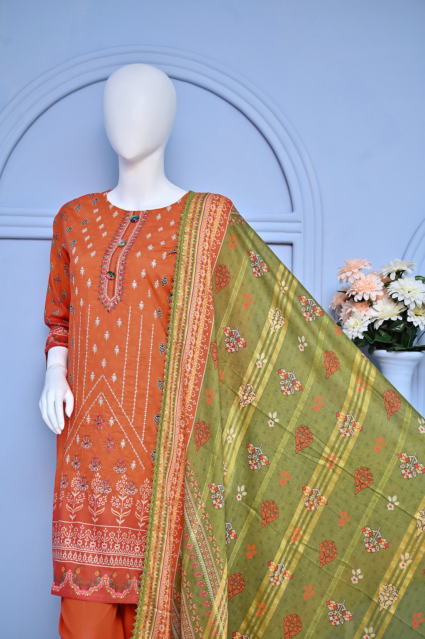 Pret 3 Piece Embroidered Lawn Stitched Suit