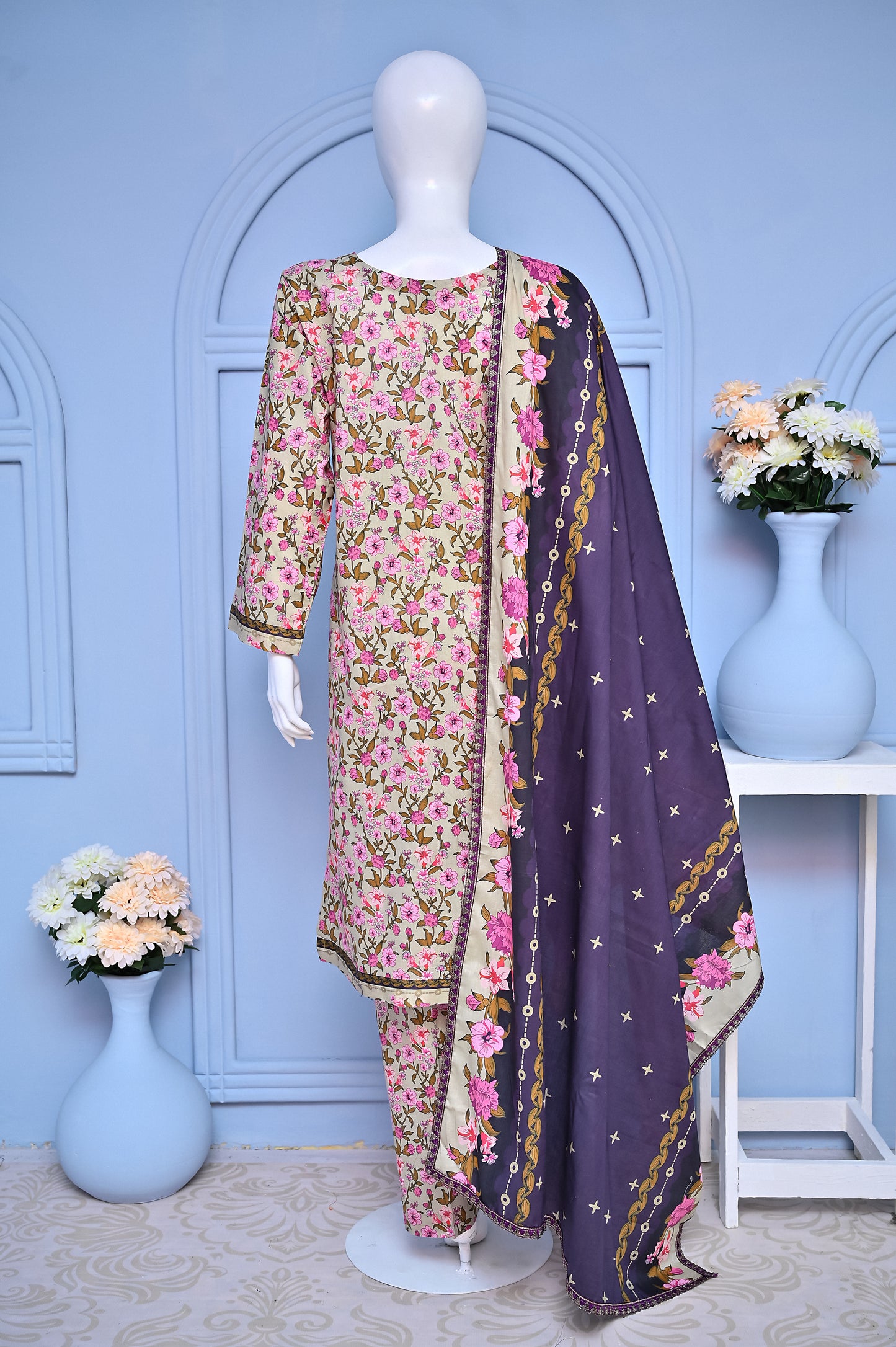 Pret 3 Piece Printed Lawn Stitched Suit